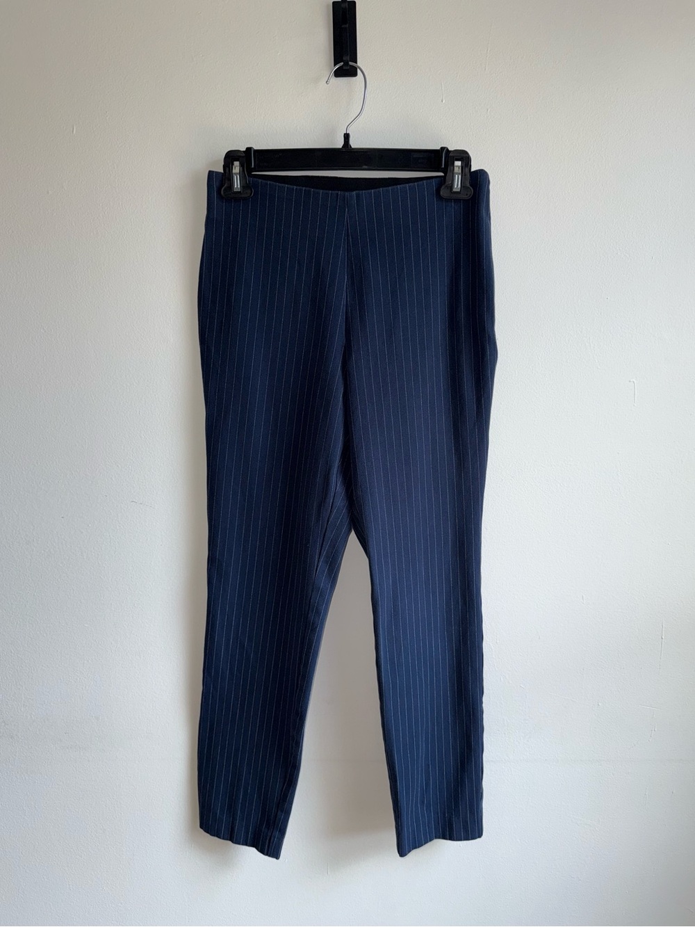 A New Day Navy Pinstripe Pull On Ankle Pants Trousers Size 2